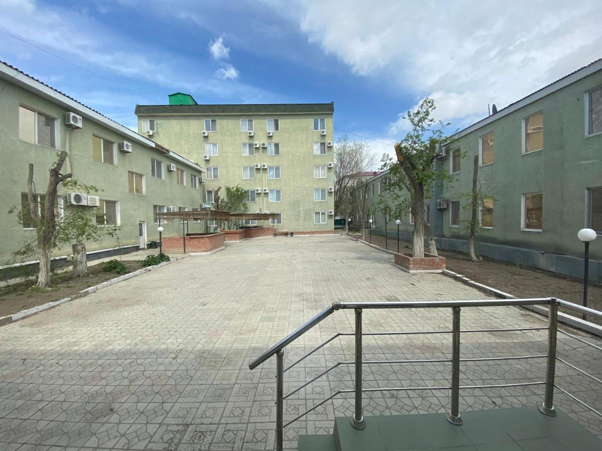 Green Hotel Atyrau Bagian luar foto