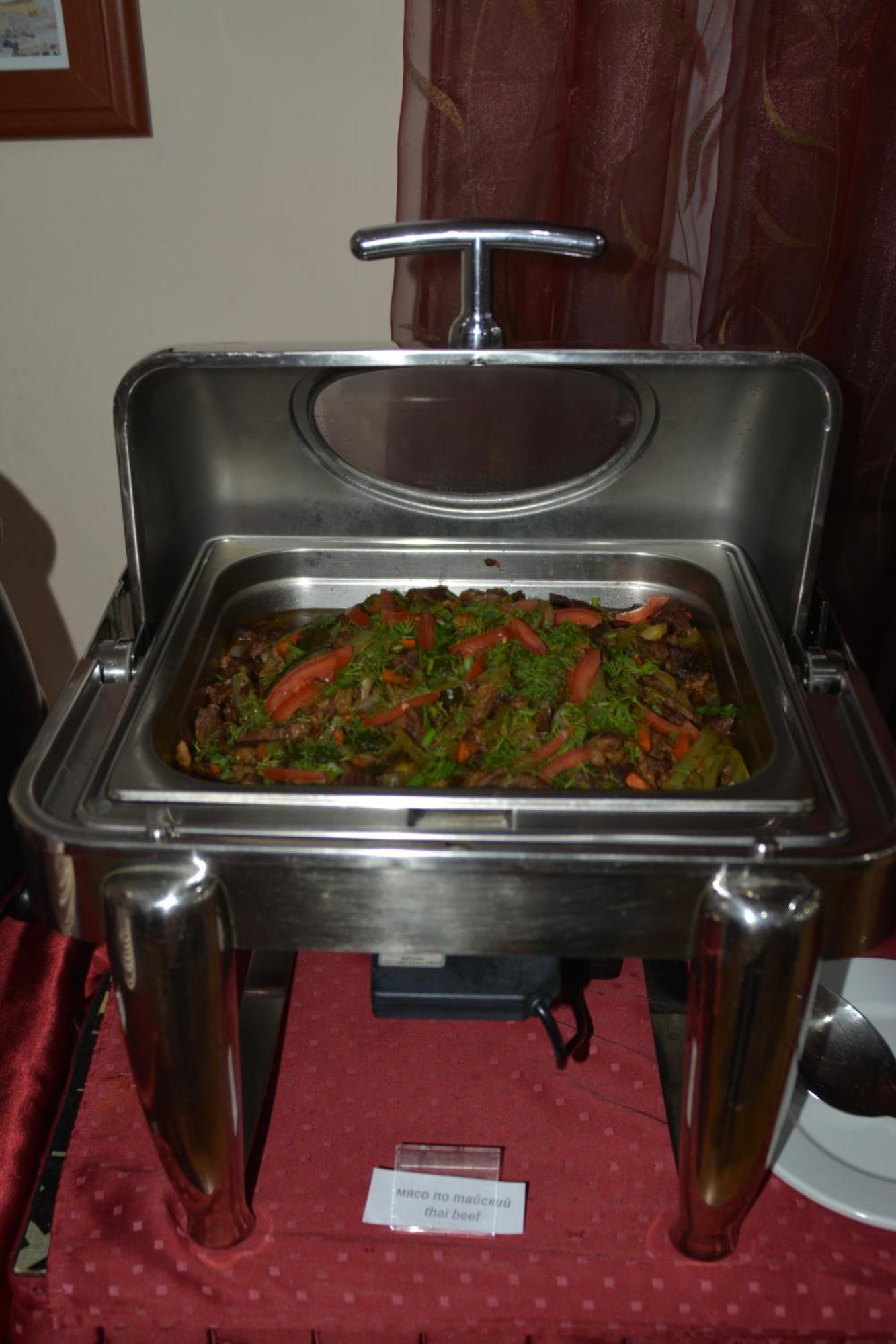 Green Hotel Atyrau Bagian luar foto